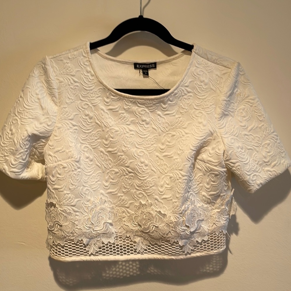 Express crop top size small